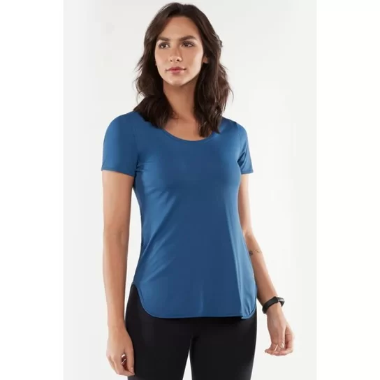 T-shirt Alto Giro Skin Fit Alongada Feminina - Azul Marinho